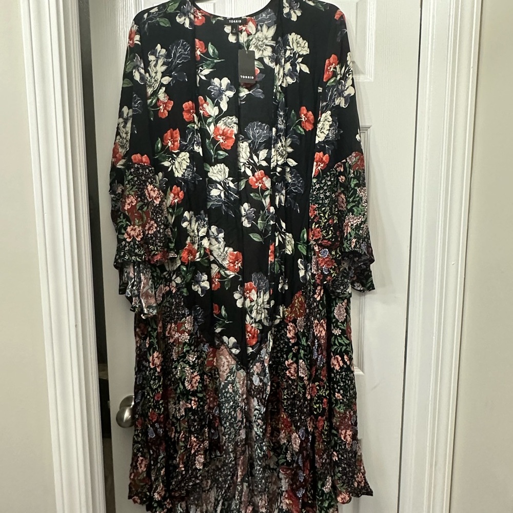 NWT Women’s Torrid Kimono